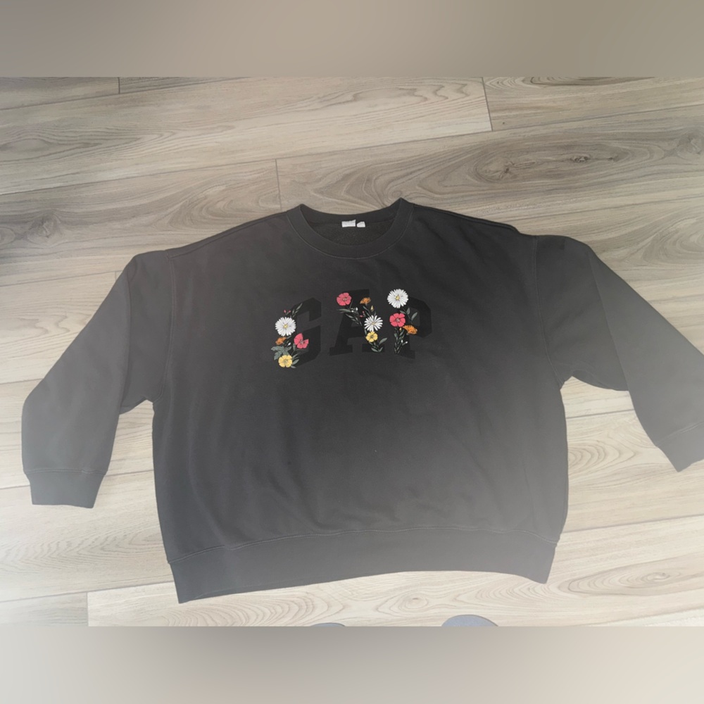 GAP Gray Crew Neck Sweater with Floral Design